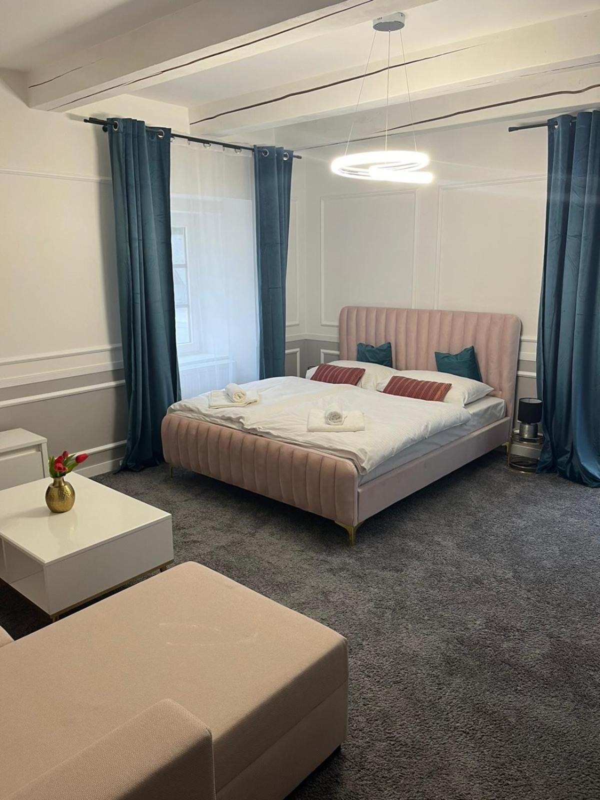 Boutique Hotel Posta Rl Oravsky Podzamok Bagian luar foto