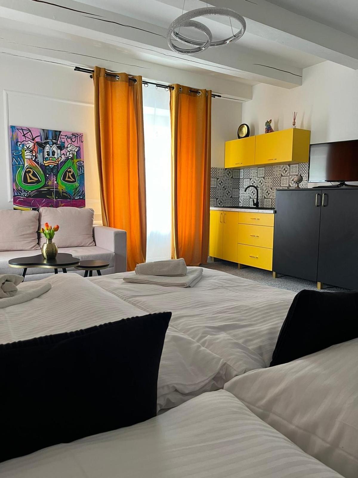 Boutique Hotel Posta Rl Oravsky Podzamok Bagian luar foto