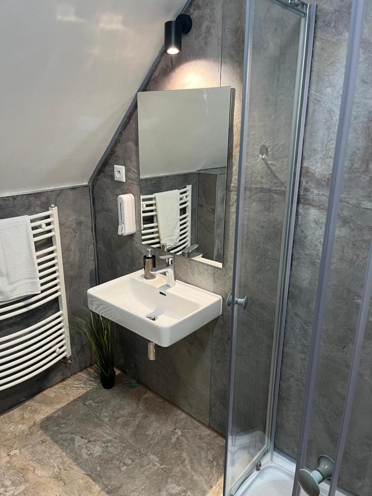Boutique Hotel Posta Rl Oravsky Podzamok Bagian luar foto