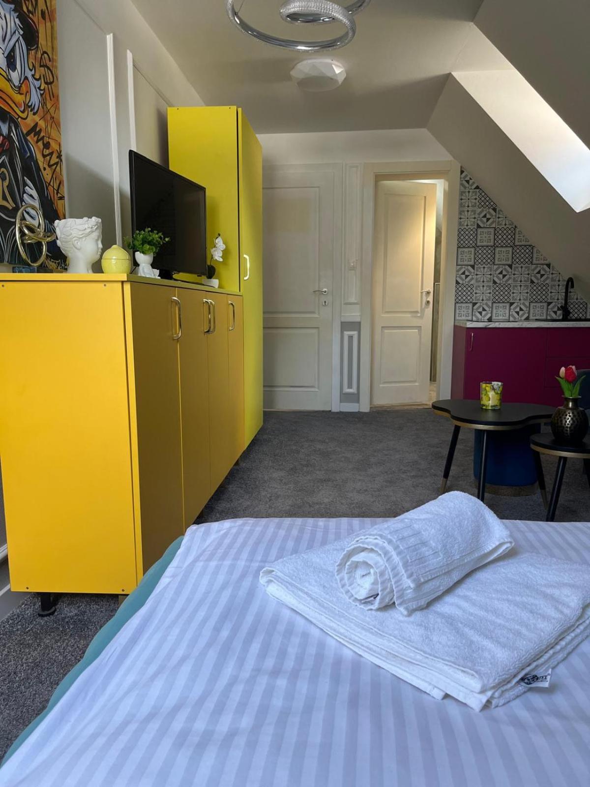 Boutique Hotel Posta Rl Oravsky Podzamok Bagian luar foto